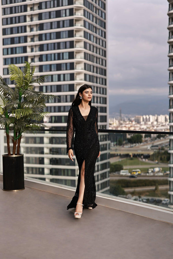 Black Diamonds Uzun Kollu Yırtmaçı Abiye Elbise - The Bride's Bliss