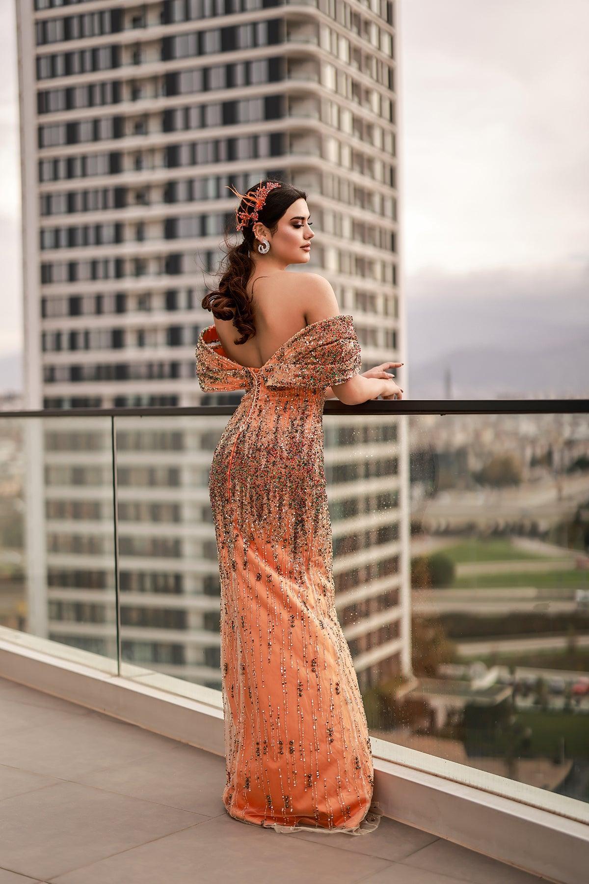 Daniela Düşük Kol Detaylı Kupon Dantel Kaplama Abiye Elbise - The Bride's Bliss
