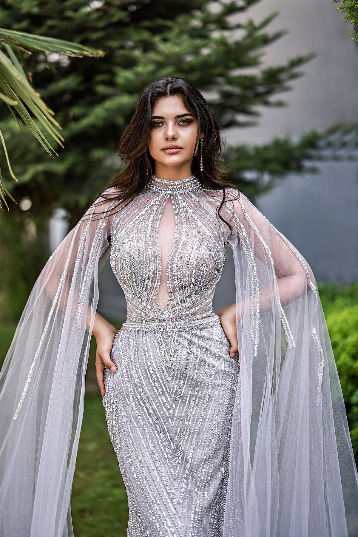 Emilee Taş İşlemeli Trompet Kollu Uzun Abiye Elbise - The Bride's Bliss