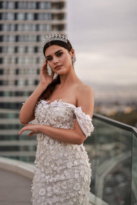 Emma Düşük Kol Üç Boyut Dantelli Balık Gelinlik - The Bride's Bliss