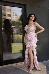 Iliana İp Askılı V Yaka Otrişli Uzun Abiye Elbise - The Bride's Bliss