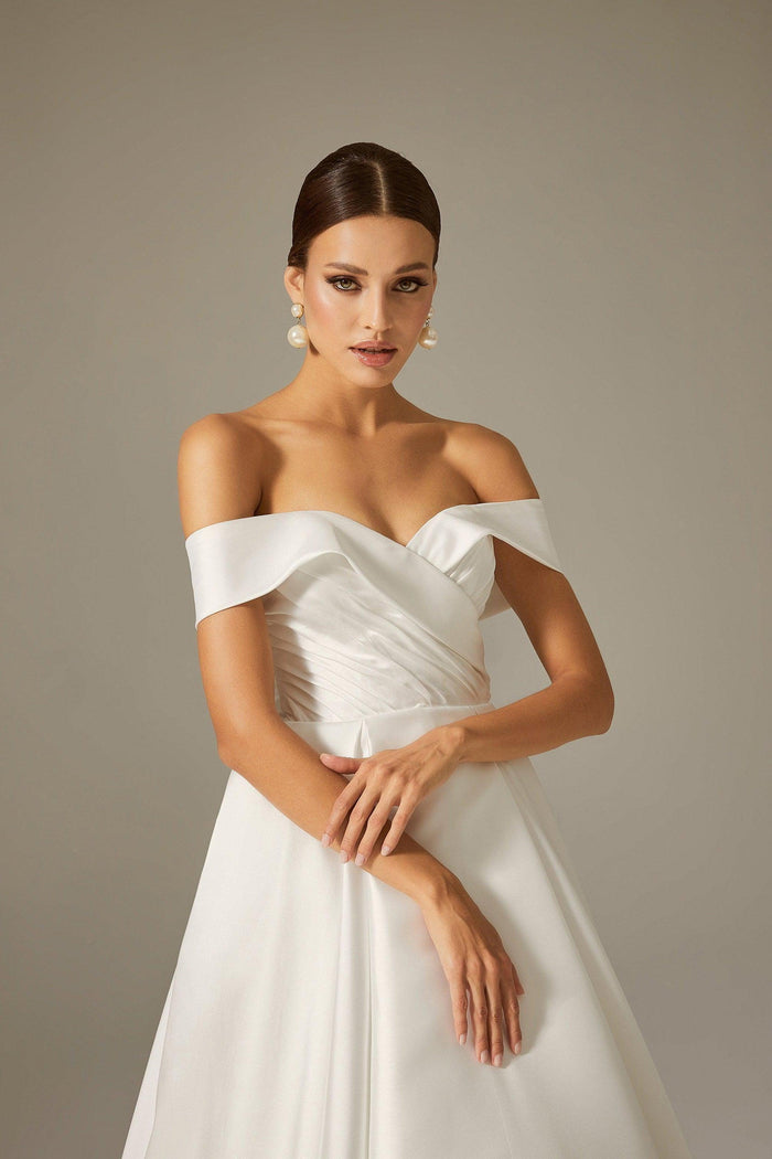 Martha Saten Drapeli A Kesim Gelinlik - The Bride's Bliss