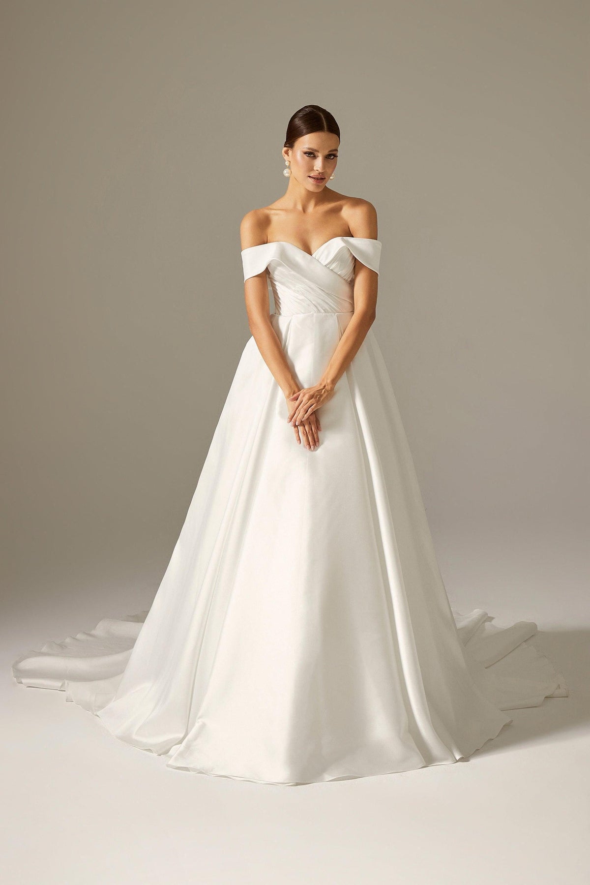 Martha Saten Drapeli A Kesim Gelinlik - The Bride's Bliss