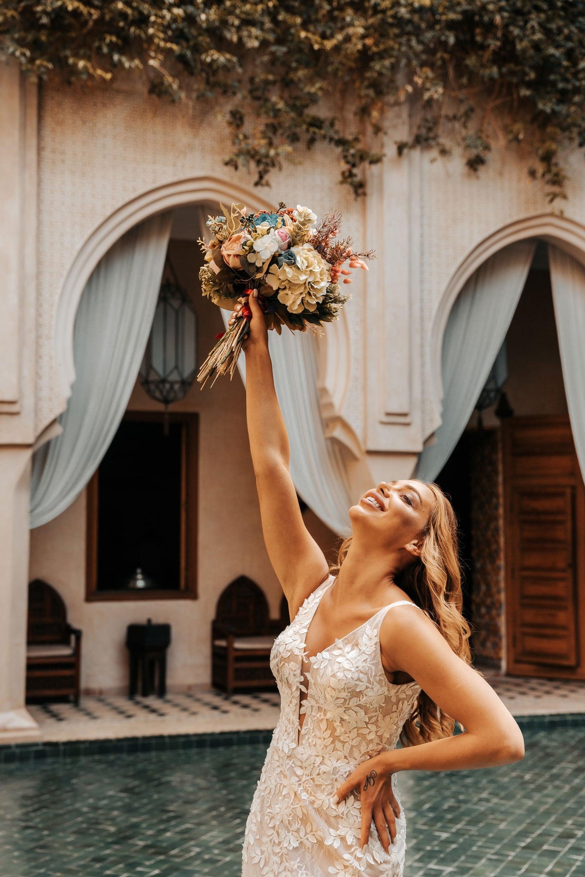 Nora Mariquine Fransız Dantel Balık Gelinlik - The Bride's Bliss