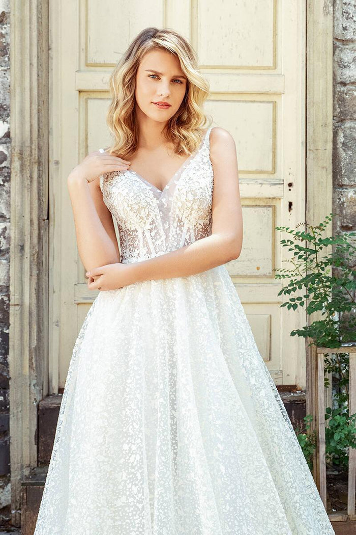 Snow Storm Dantel V Yaka A Kesim Gelinlik - The Bride's Bliss